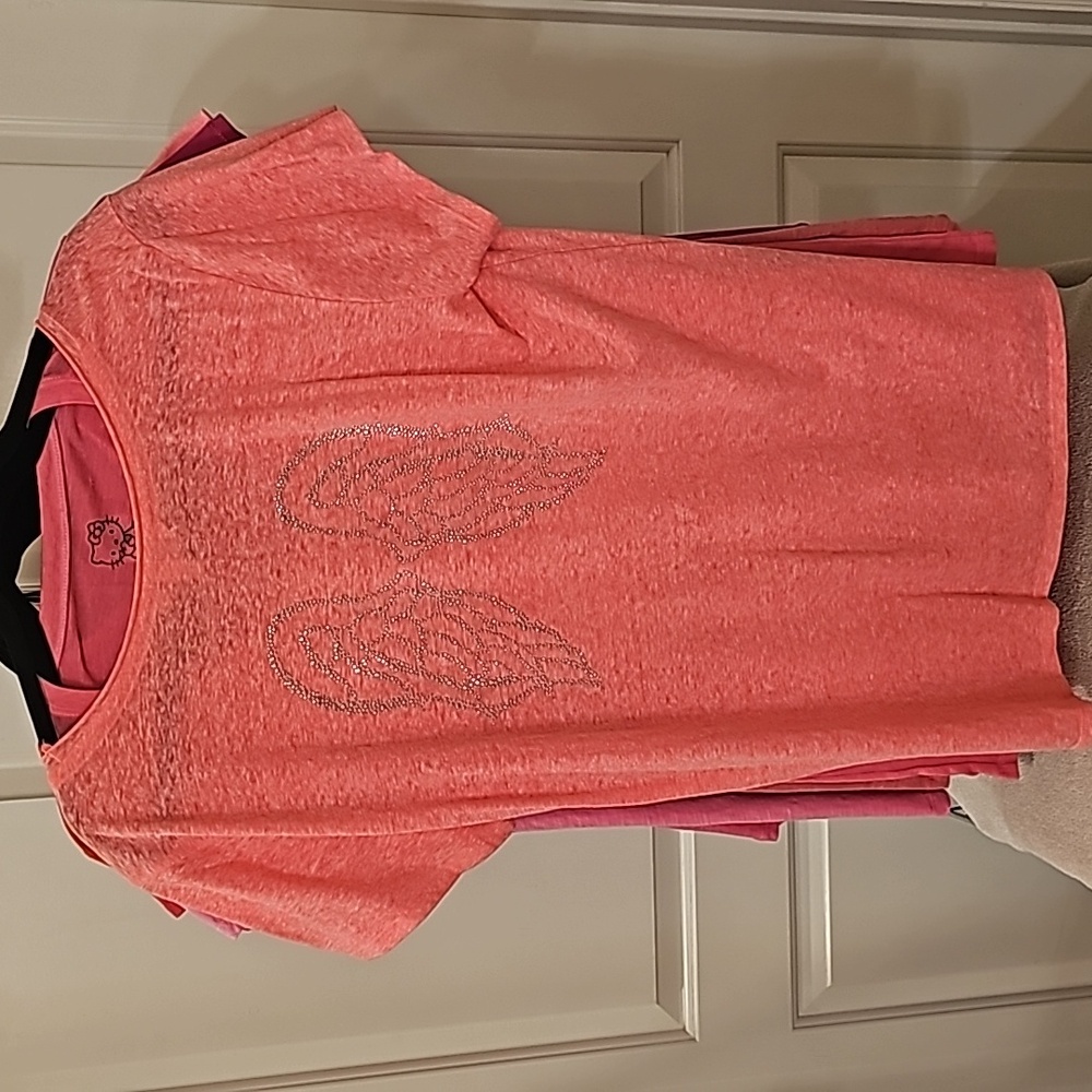 Light pink large Victoria's Secret t-shirt - Picture 2 of 2